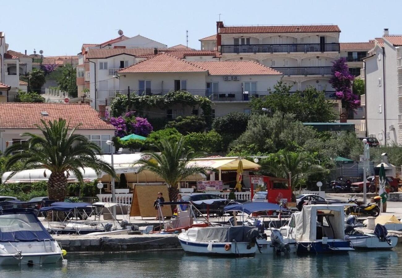 Apartment Mara Trogir Eksteriør bilde
