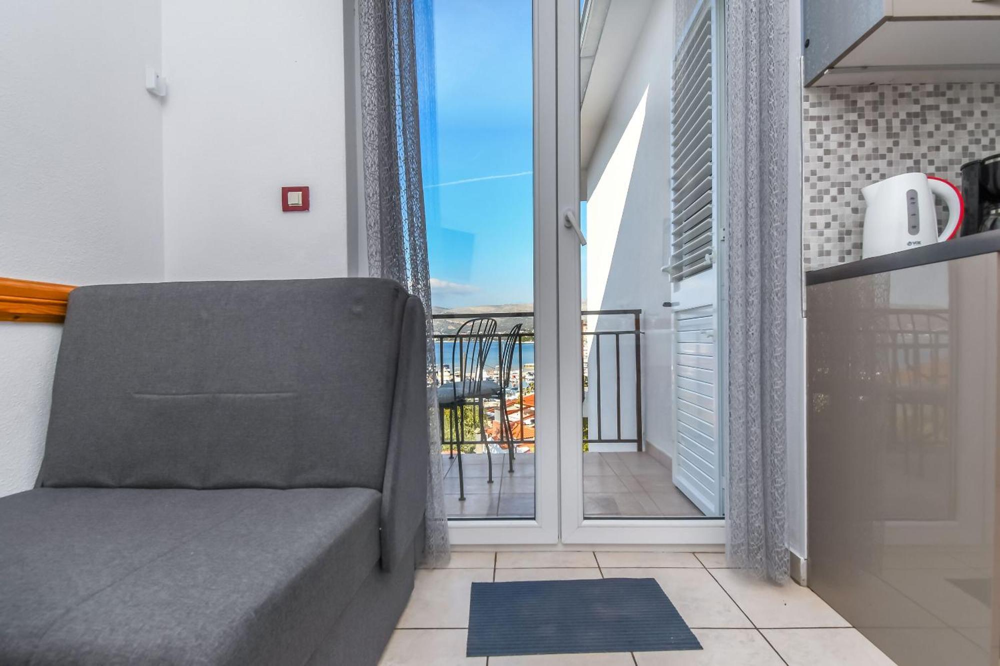 Apartment Mara Trogir Eksteriør bilde
