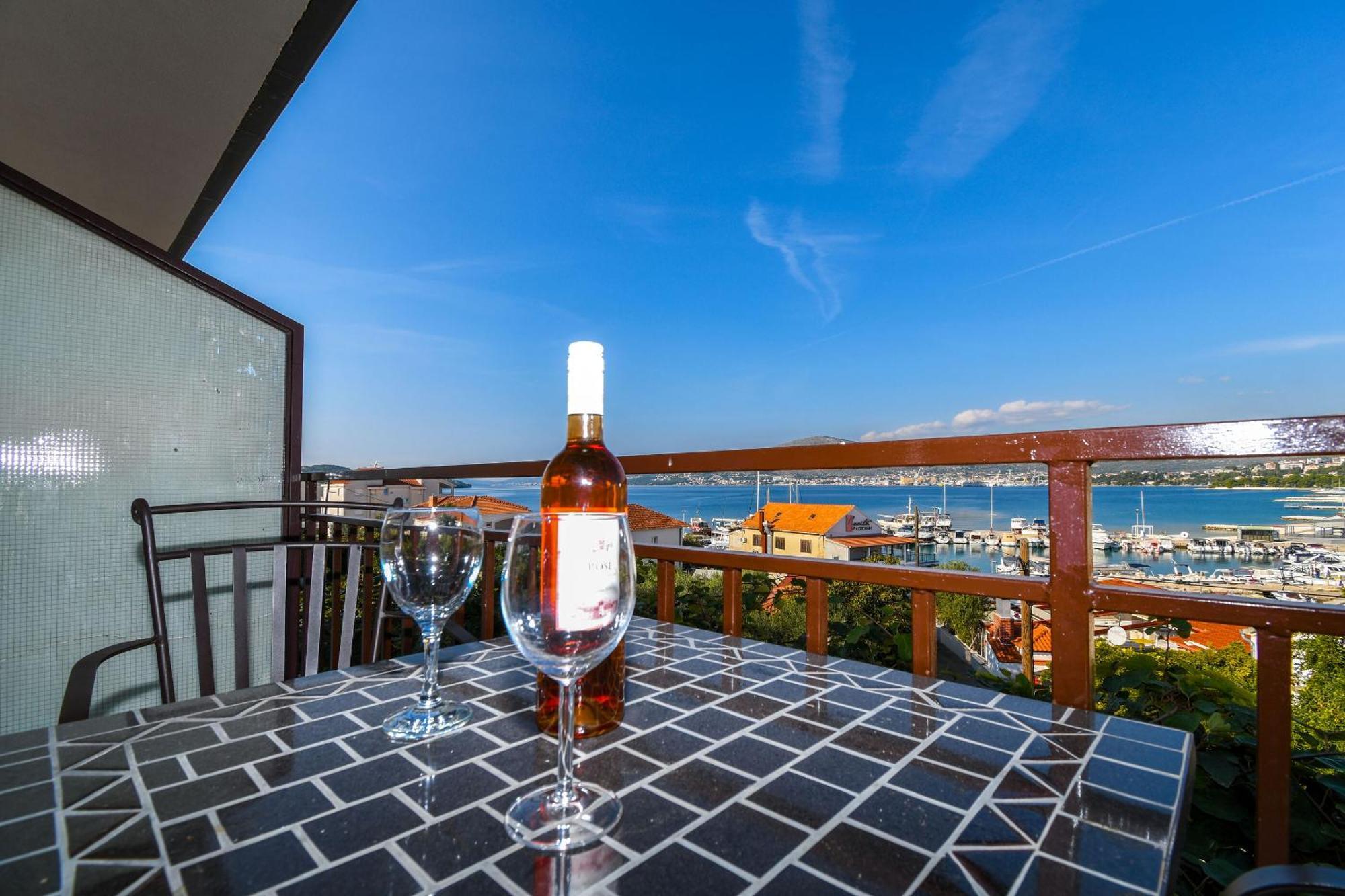 Apartment Mara Trogir Eksteriør bilde
