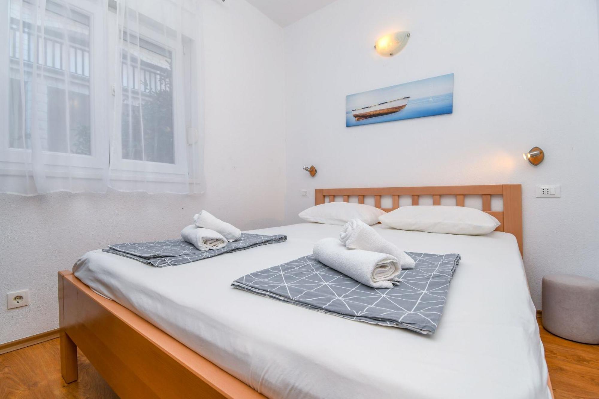Apartment Mara Trogir Eksteriør bilde