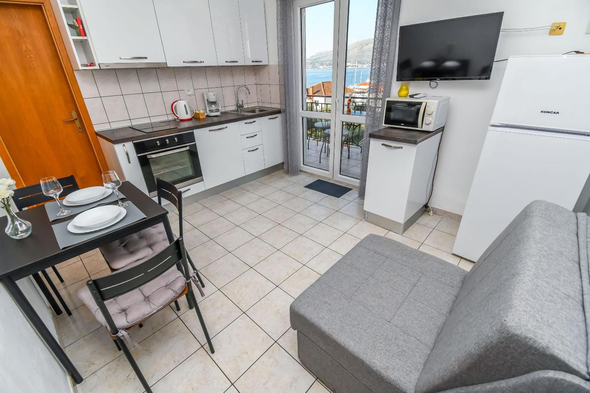 Apartment Mara Trogir Eksteriør bilde